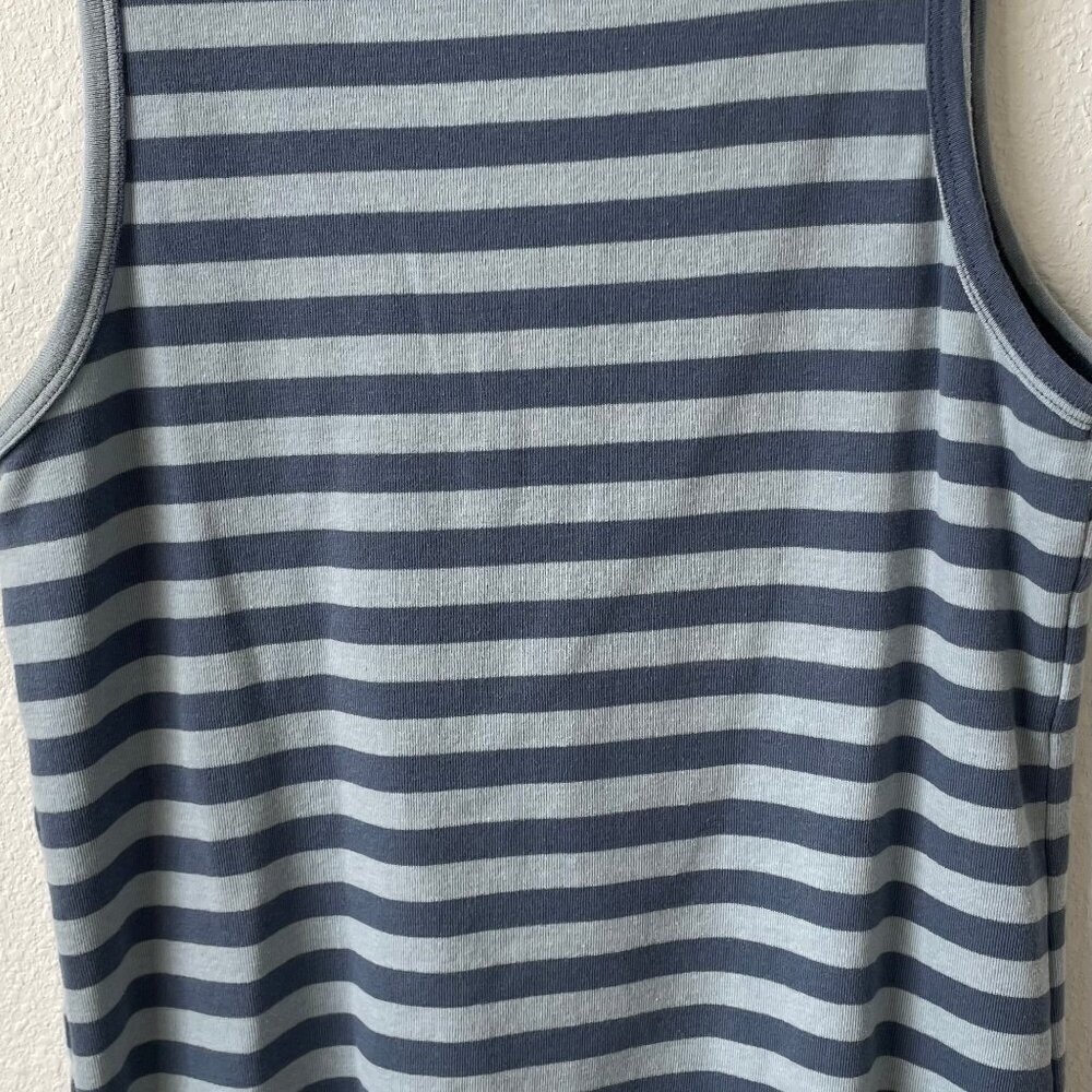 Women's Eddie Bauer Vneck Tank - Picture 4 of 6